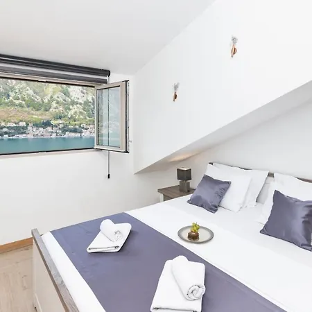 De Lux Apartments Sirena Kotor Exterior photo