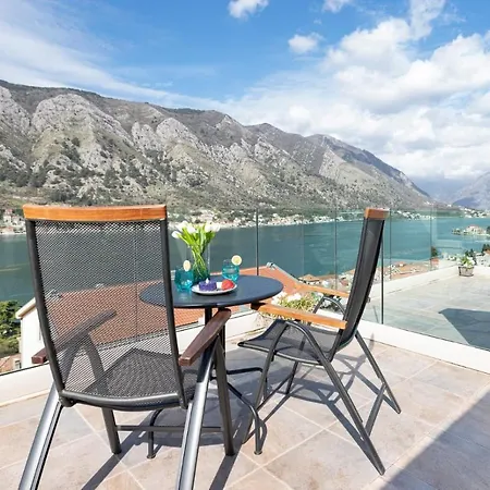 De Lux Apartments Sirena Kotor Exterior photo